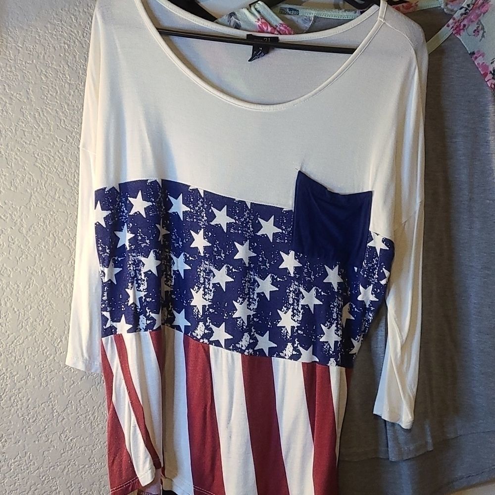 Rue21 American flag